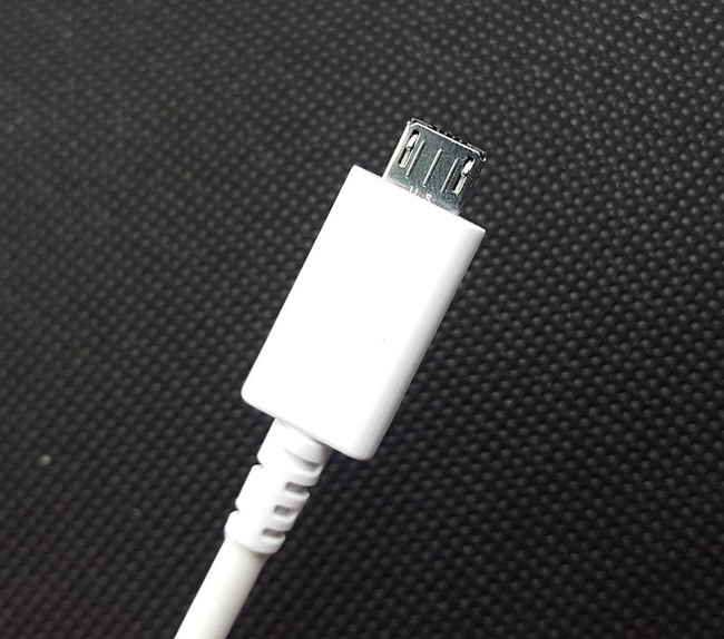 Cable USB Samsung Galaxy Tab E 9.6 chính hãng