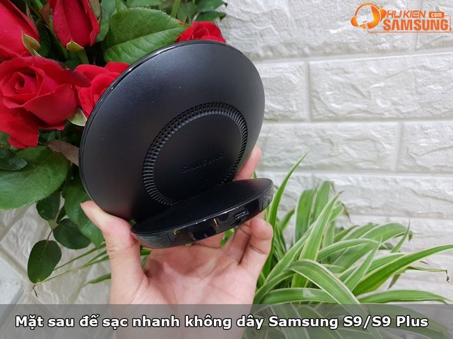 Bộ sạc nhanh không dây Galaxy S9 Plus chính hãng