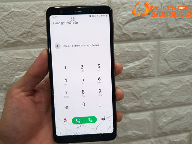 Thay mặt kính màn hình Galaxy A7 2018 chính hãng