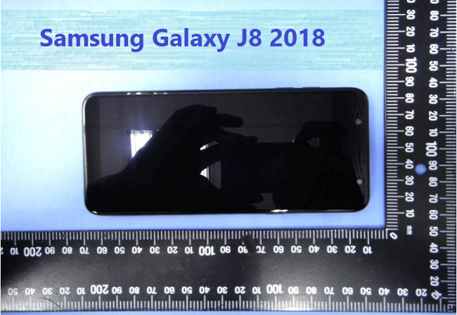 Mặt trước Galaxy J8 2018 là màn hình vô cực tuyệt đẹp