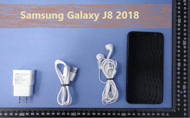 Bộ phụ kiện của Galaxy J8 2018