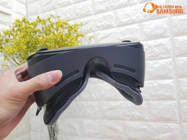 Kính thực tế ảo Samsung Gear VR