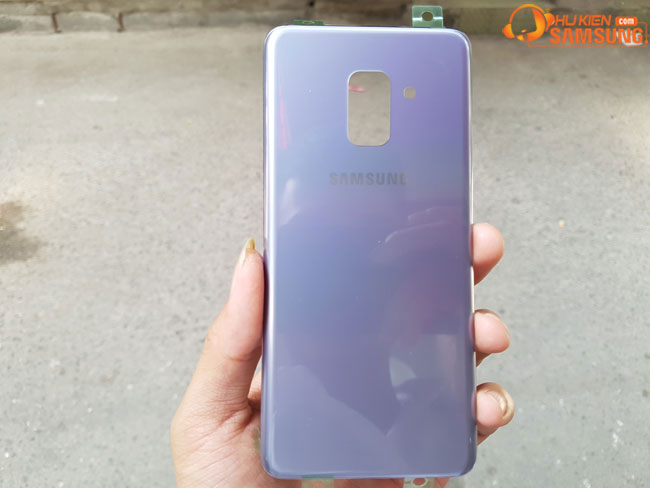 Thay nắp lưng Samsung Galaxy A8 Plus 2018 chính hãng