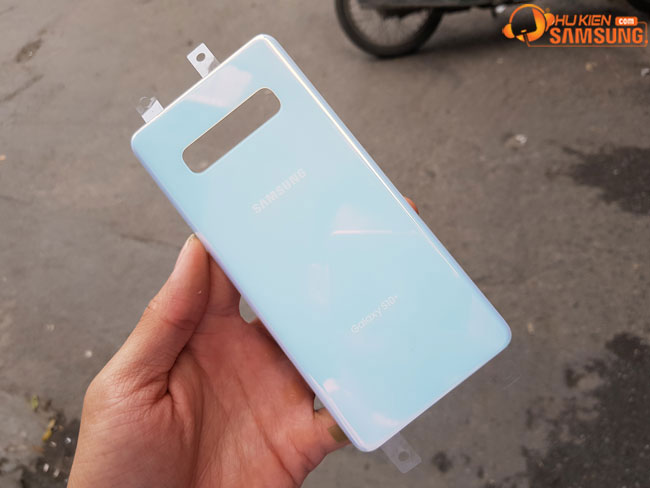 Thay nắp lưng Galaxy S10 Plus chính hãng