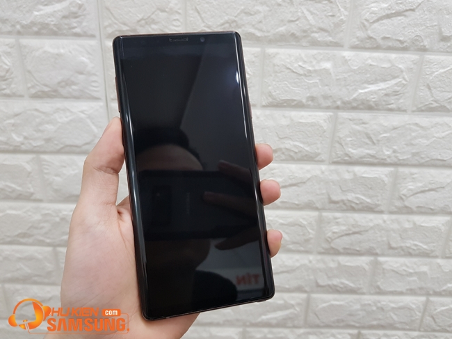 nên dán kính cường lực hay dán màn hình Note 8 tốt