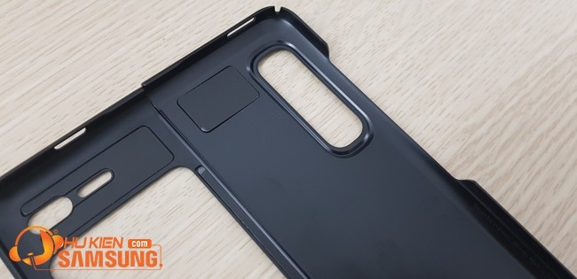 - Ốp lưng Galaxy Fold Spigen giá bao nhiêu