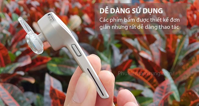 CÁc phím bấm trên tai nghe Plantronics EDGE SE rất đơn giản