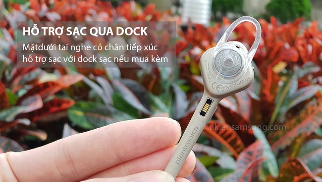 Tai nghe Plantronics EDGE SE có hỗ trợ sạc qua dock