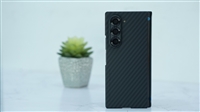 Ốp lưng vân carbon Galaxy Z Fold 6 của X Level