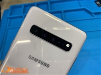 Thay mặt kính camera sau Galaxy S10 5G chính hãng