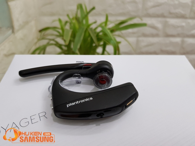 tai nghe bluetooth Plantronics Voyager 5200 chính hãng