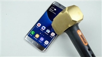 So sánh độ bền Galaxy S7 edge và Iphone 6s Plus